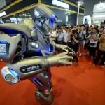 Çində insanabənzər robotlar döyüşdürülüb